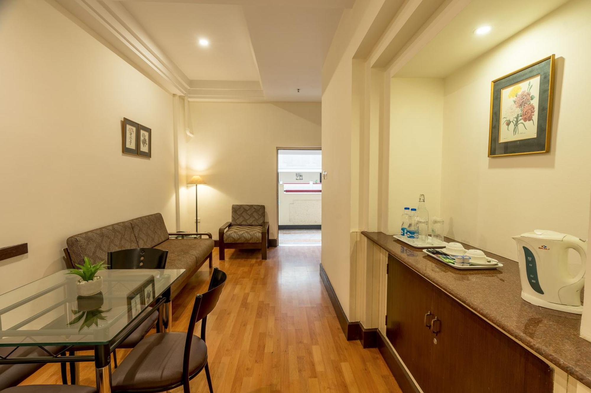 Ivory Tower Hotel Bangalore Exterior foto